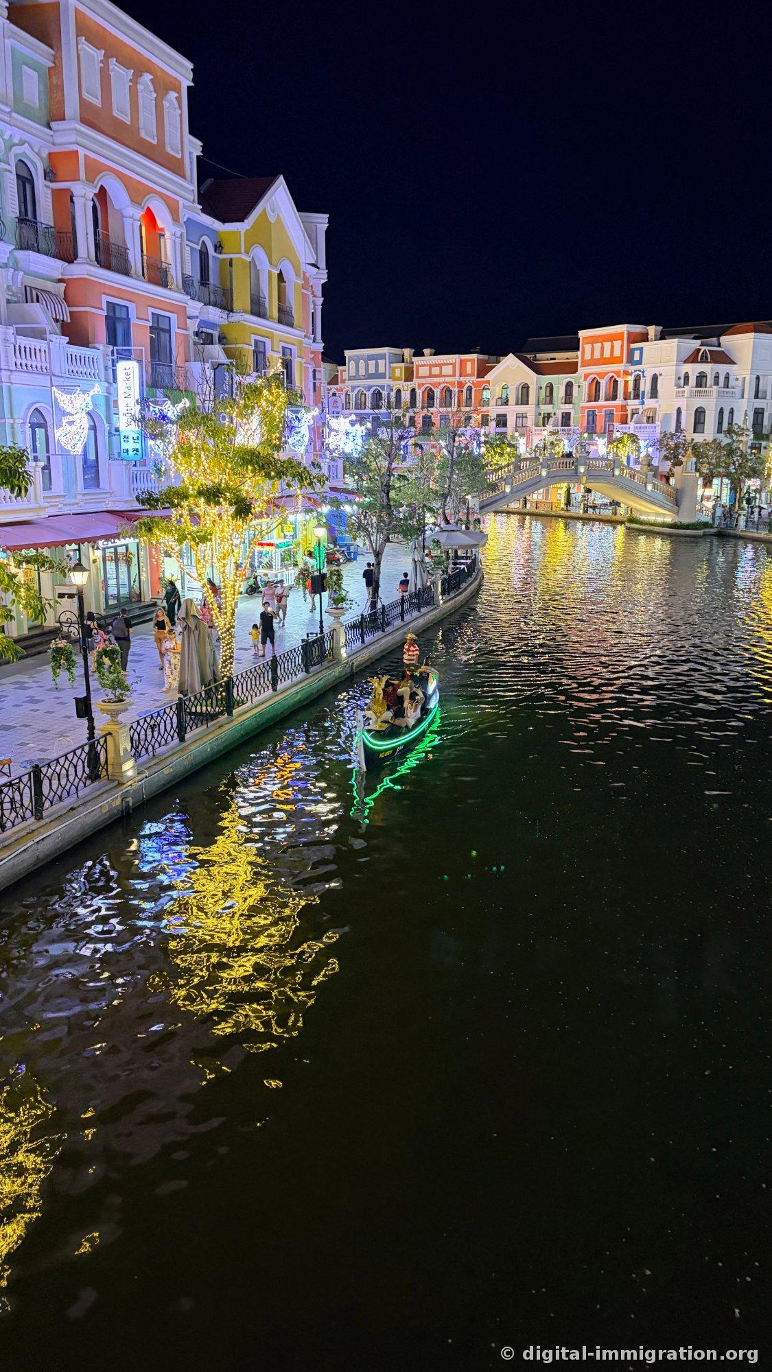 Night promenade with a
